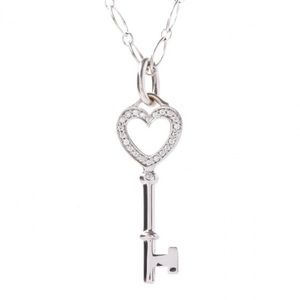 TIFFANY 18K Gold Diamond Heart Pendant Necklace